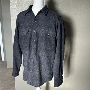 Pendleton Cascade 100% Washable Wool men’s shirt, size Medium